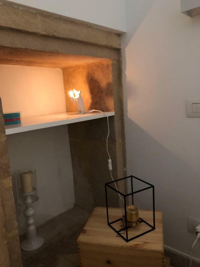 Le Stanze Di Carlo Apartment Syracuse Bagian luar foto
