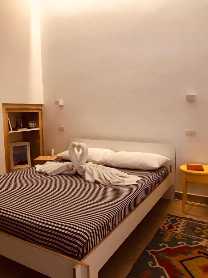 Le Stanze Di Carlo Apartment Syracuse Bagian luar foto